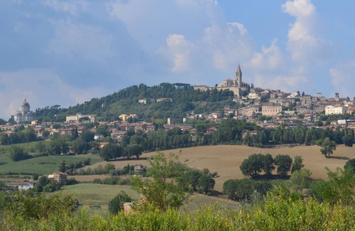 Todi Villa | Detached luxury villa, 6 persons with great views, private pool and WiFi