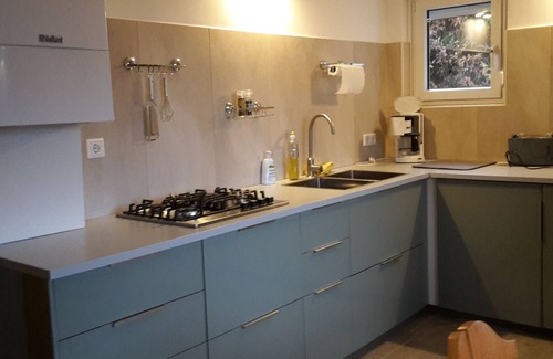Gonnersdorf House | Detached vacation home with 3 bedrooms in a natural garden.