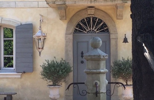Lido di Camaiore Villa | Detached villa with swimming pool and jacuzzi and outbuilding