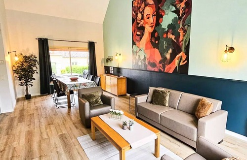 Lanzac Villa | Detached villa, 2 bathrooms, sleeps 6
