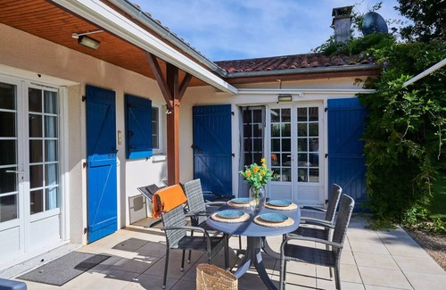 Vasles Villa | Detached villa 4 pers., 2 bathrooms, private pool 4 persons