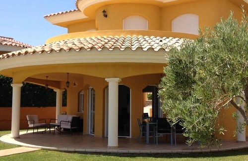 Peniscola House | Detached villa for 6 people with private swimming-pool with direct sea views