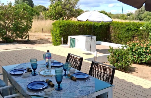 Lagoa e Carvoeiro Villa | Detached villa in the middle of nature with sea views. A 20-minute walk to the beach