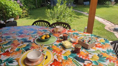 Polliat Bed & Breakfast | Deux Chambres Doubles pour 4 personnes