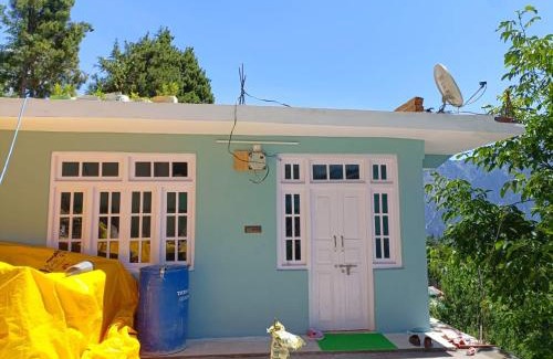Rekong Peo House | Dev Homestay