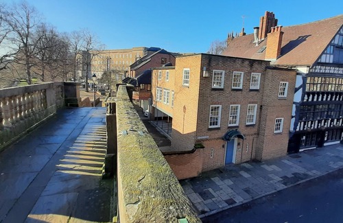 Chester Apartment | Deva Leisure