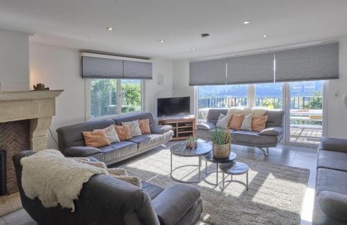 Trou de Bra House | Devant les Thiers