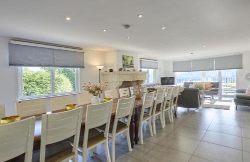 Trou de Bra House | Devant les Thiers