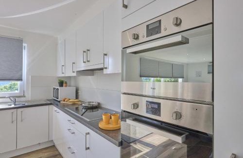 Trou de Bra House | Devant les Thiers