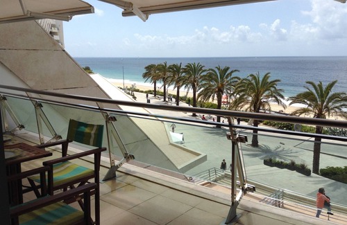 Santiago Apartment | Development in Sesimbra on the 1st line of beach in front of the sea