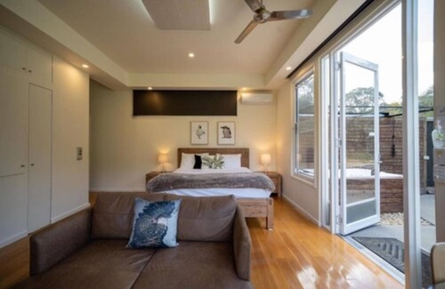 Badger Creek Hotel | Deville at Healesville