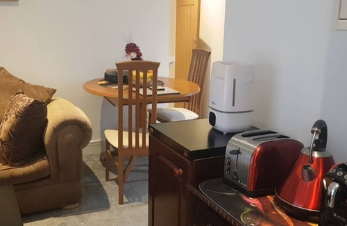 Saltash House | DeVollard Cornish Cottage Position in the Beautiful Village of Trematon Cornwall