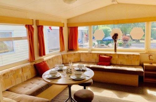 Barnstaple House | Devon Barnstaple Self Catering Tarka Holiday Park Free Wi-Fi Spacious Static Caravan sleeps 4 Pets allowed location Devon EX31 4AU Just 6 miles from Saunton Sands Please note no sign written vehicles are allowed to park on the holiday park overnight