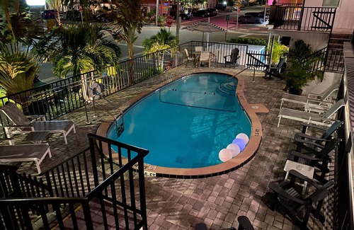 Clearwater Beach Hotel | Devon Shores - King Studio