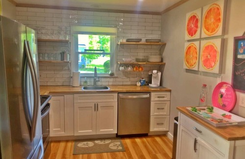Rehoboth by the Sea House | DEWEY BEACH! NEW LISTING in "Rehoboth by the Sea," 5 min walk to beach 4BDR/3BA
