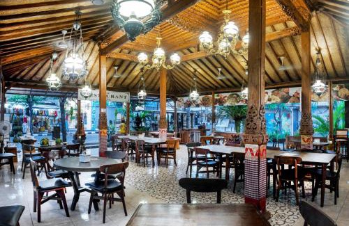 Beraban Hotel | Dewi Sinta Hotel and Restaurant