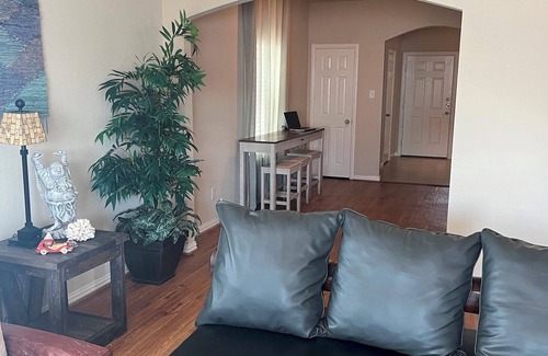 Fort Worth Apartment | DFW Room A - One Bedroom Apartment, Sleeps 1