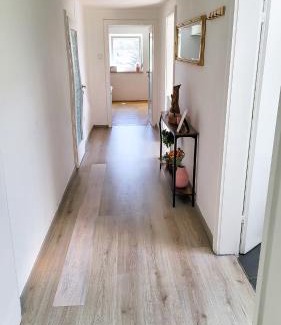 Freilassing Apartment | DG R- Helle 2-Zimmer Wohnung nähe Salzburg