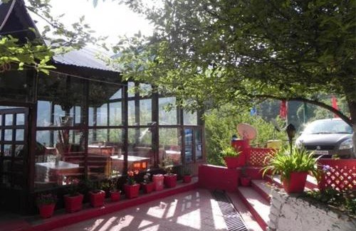 Dhanaulti Hotel | Dhanolti Apple Orchard Resort