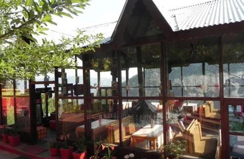 Dhanaulti Hotel | Dhanolti Apple Orchard Resort