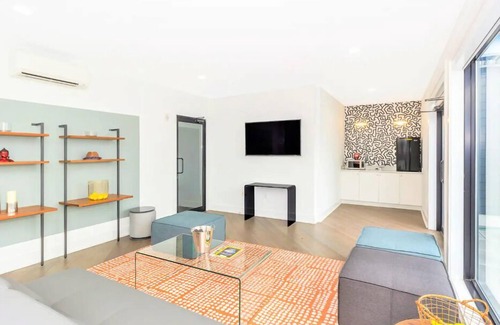 Hoboken Apartment | Dharma Home Suites Hoboken at Novia