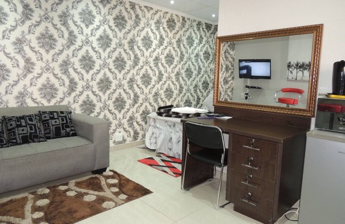 Greater Johannesburg Metropolitan Area Apartment | Diamond Apt with Wifi, Netflix,YouTube& Dstv