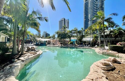 Mermaid Beach Apartment | Diamond Beach Resort Family Apartment 101