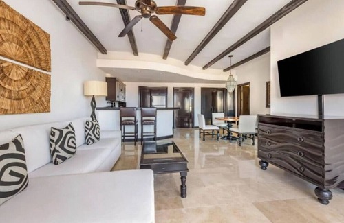 Zona Hotelera Apartment | Diamond Cabo Azul Resort - 1BD 1BA sleeps 4