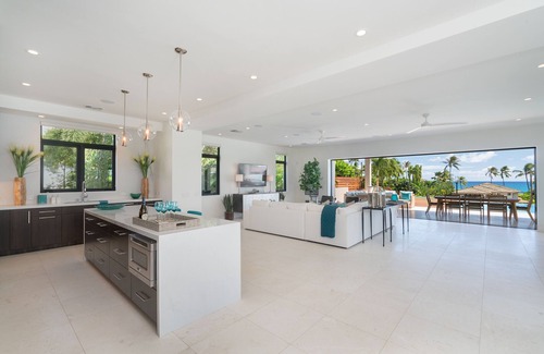 Kahala Villa | Diamond Head Grandeur by Gather: Luxury Villa w/Ocean View & Private Pool