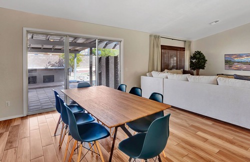Chandler House | DIAMOND IN THE DESERT π Chandler's Spacious Getaway π