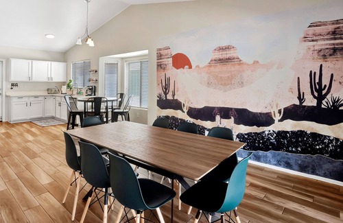 Chandler House | DIAMOND IN THE DESERT π Chandler's Spacious Getaway π