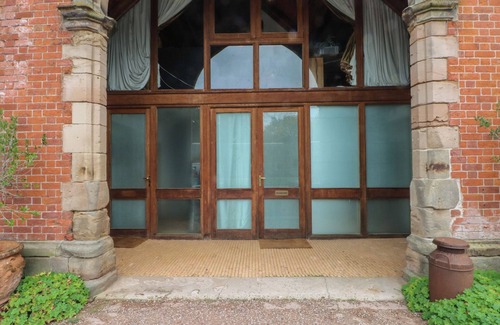 Amerton Cottage | DIAMOND LODGE, pet friendly, luxury holiday cottage in Great Haywood