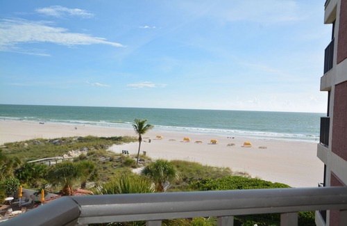 St. Pete Beach Condo | Diamond on St. Pete Beach - a Boutique hotel directly on St Pete Beach.