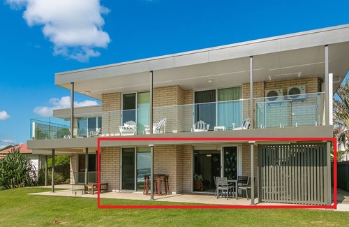 Tugun Apartment | Diamond Place 1 - Absolute Beachfront