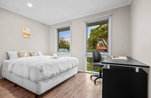 Glen Waverley House | 'Diamond' Quality Family Home in Glen Waverley
