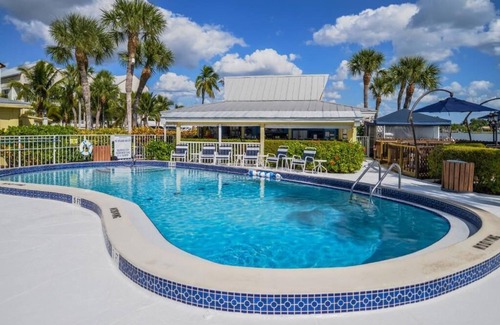 Old Naples Villa | Diamond Resorts Charter Club Resort of Naples Bay - 2 Bedroom