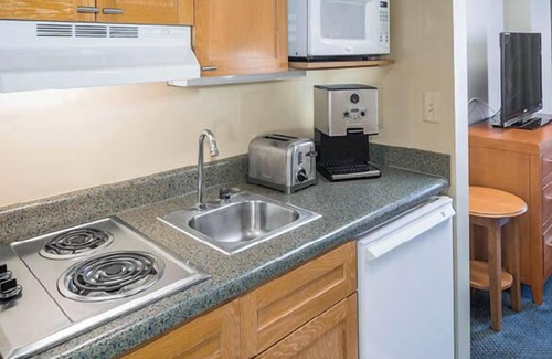 Daytona Beach Villa | Diamond Resorts Daytona Beach Regency - 1 Bedroom Junior Suite