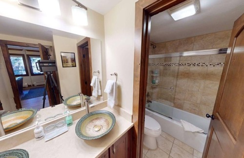 Vail Apartment | Diamond Studio @ Manor Vail - Includes Breakfast!