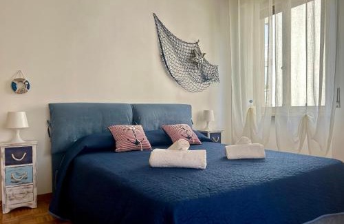 Diano Marina Apartment | Diano Marina: Luminoso quadrilocale 4 passi dal mare e ai servizi. Posto auto riservato.