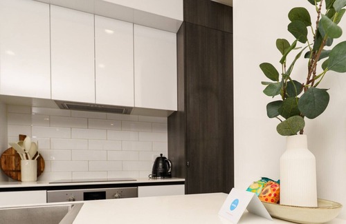 Dickson Apartment | Dickson Deluxe 2BR Apartment