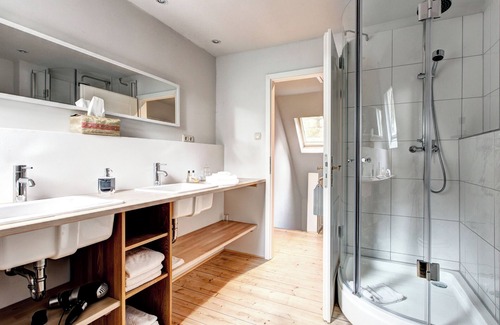 Ehlbeck Apartment | Die Alte Schule - newly renovated vacation apartment with breathtaking views