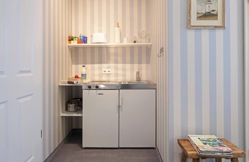 Norderney Apartment | Die Ferienwohnung "Lenz 1" liegt in der Benekestraße.
