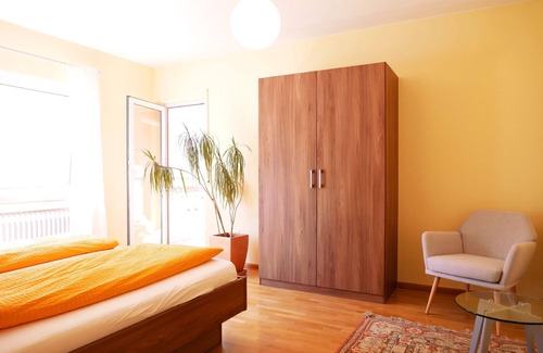 Ringsheim Apartment | Die große Ferienwohnung, 110qm, 3 Schlafzimmer, max. 8 Personen