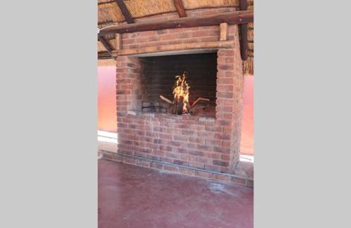 Bela-Bela House | Die Huis - Self Catering