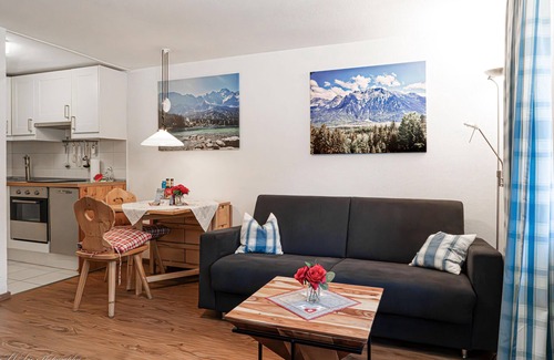 Mittenwald Apartment | Die Neue Fewo Bergtraumblick - Ihr Urlaub zu Zweit mit Traumhaften Aussichten!