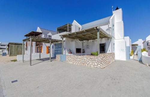 Paternoster House | Die Veldmuis