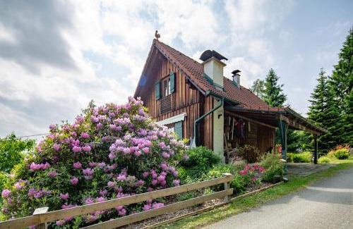 Deutschlandsberg District House | dieKELLERSTÖCKL Das Almstöckl mit Jacuzzi