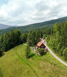 Deutschlandsberg District House | dieKELLERSTÖCKL Das Almstöckl mit Jacuzzi