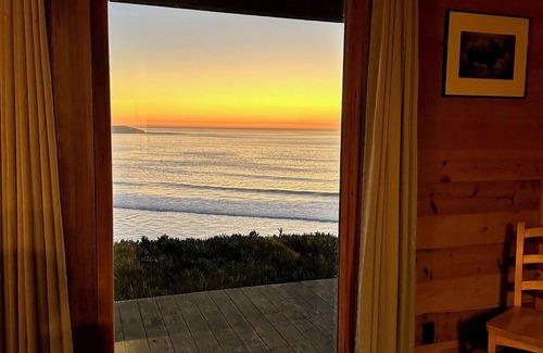 Dillon Beach House | Dillon Beach Nirvana 3 BR House with panoramic ocean views and hot tub