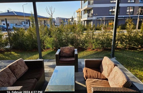 Pernik Apartment | Dilyanka Apartments top location Ferienwohnung mit Terrasse